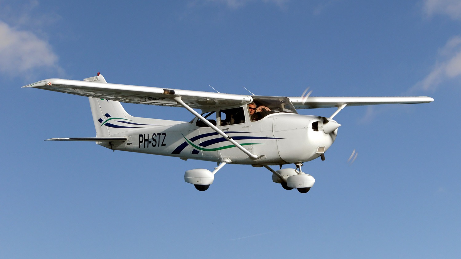 S1239-39 USE: S1239-38 Cessna 150J Control Parking Brake 